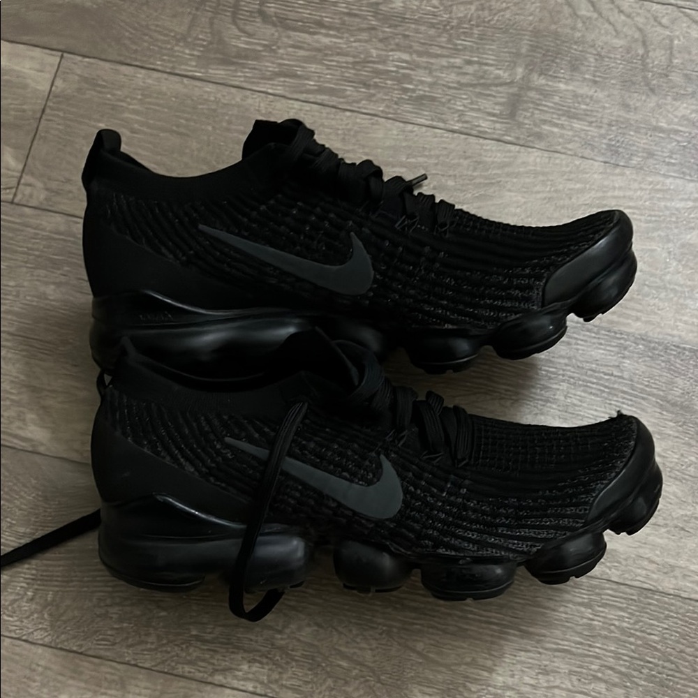 Nike Black Athletic Shoes with Flyknit Upper and VaporMax Cushioning